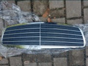 Atrapa chłodnicy Mercedes W211