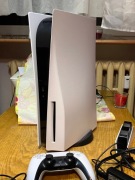 PlayStation 5 825gb z napędem płyt. Stan idealny