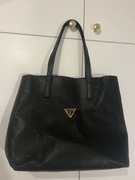 Torebka Shoperka w stylu Guess