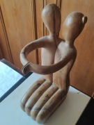 Drewniany stojak, podstawka pod butelkę