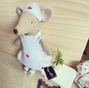 Strój pielęgniarki dla myszek maileg ubranko buty zestaw na prezent