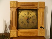 Zegar wiszący z tarczą mosiężną