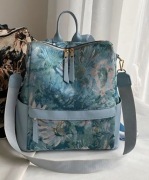 Nowy plecak damski. Przegródki. Plecako-torebka