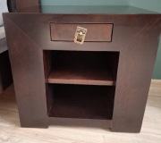 Szafki nocne z kolekcji mebli Pacyfik