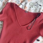 Guess sukienka rozm S/M, kolor bordowy 