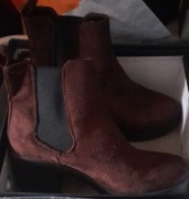 buty botki na obcasie marki Jenny Fairy w rozmiarze 38.