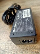Zasilacz impulsowy Toshiba 19V 2,37A