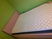 Łóżko sypialniane 