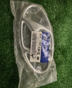 Hyundai I20 emblemat kraty wlotu powietrza 