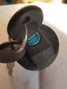 NOWY KOREK OD WLEWU PALIWA OPEL ASTRA F