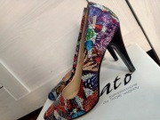 Czółenka szpilki w motyle i zapato rozmiar 40