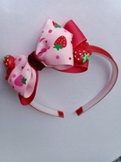 Opaska na głowę. Kolor: czerwony