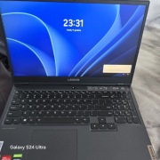Sprzedam laptopa Lenovo