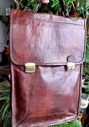 Plecak /teczka z mięsistej, ręcznie garbowanej i barwionej skóry 