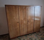 Czterodrzwiowa szafa ubraniowa wyrób PRL lata 50