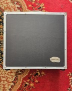 Rockcase by Warwick – pedalboard / flight case na efekty gitarowe. 