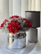 Box z kwiatami ze wstążki