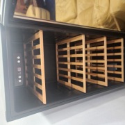 Lodówka do wina, witryna, chłodziarka, dojrzewalnia na sery, wędliny 223L