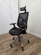 Fotel biurowy UNIQUE HERO, czarny, siatka – Stan IDEALNY