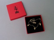 Anka Krystyniak Naszyjnik z 3 krzyżami  srebro złocone 24-karatowym złotem