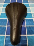 siodełko rowerowe marki Iscaselle z jarzmem