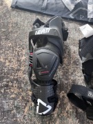 LEATT ortezy carbon C-FRAME XXL