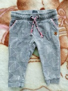 Kolorowe wzorzyste spodnie dresowe legginsy tregginsy Babyface 74 jak nowe