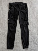 Czarne spodnie bojówki joggery na gumie 152