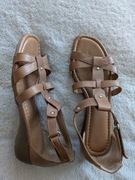 Brązowe eleganckie buty sandały na rzepy 38