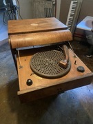 Stary gramofon patefon