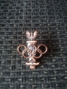 Przypinka PKOl – orzeł i koła olimpijskie, Polska, oryginał vintage