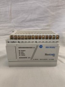 Allen Bradley MicroLogix 1000 1761-L16BWA