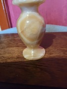 Wazonik z alabastru. 