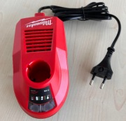 Ładowarka Milwaukee M4 C 