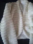 Bolerko narzuta futerko białe 