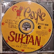 Płyta słuchana.  Opakowanie lekko porysowane przez inne płyty.