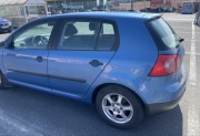 Samochód osobowy VW golf V 2004 1.4 benzyna niebieski