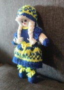 MASKOTKA  WYKONANA  Z WŁÓCZKI   WYSOKOŚĆ ok.20 cm /nr. 9 /