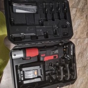 Zaciskarka do rur pex