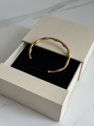 Bransoletka bamboo Sztywna stal pozłacana