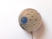 Dwa mechanizmy zegarków naręcznych