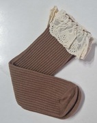 Podkolanówki prążkowane z falbanką 