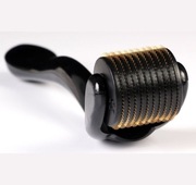 Czarny DERMAROLLER 1.0 MM - 540 tytanowe Igły USA