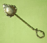 Vintage posrebrzana dekoracyjna łyżka do serwowania owoców Anglia lata 70te