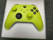 KONTROLER PAD ELECTRIC VOLT ŻÓŁTY