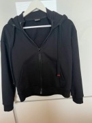 Komplet - bluza i spodnie w czarnym kolorze