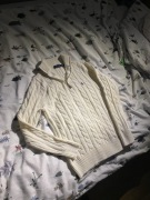 Kremowy sweter Ralph Lauren z zamkiem