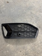 Kratka zderzaka lewa Audi A6 C8 4K0807681D