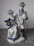 Figurka porcelanowa para muzyczna harfa gitara 