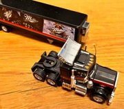 Matchbox Adult Collectible Miller Genuine Draft Peterbilt